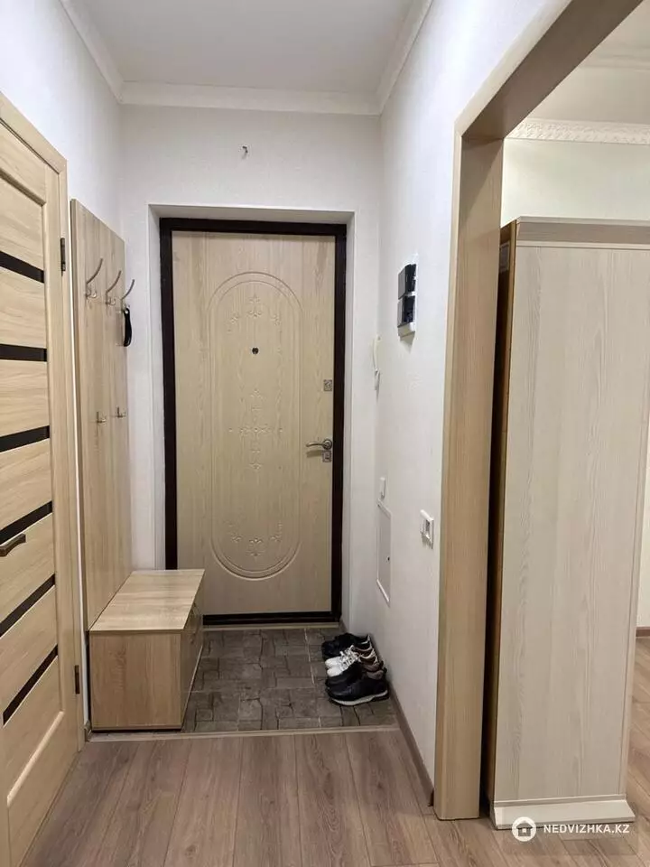 1-комнатная квартира, этаж 2 из 9, 40 м²