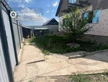4-комнатный дом, 7 соток, 220 м²