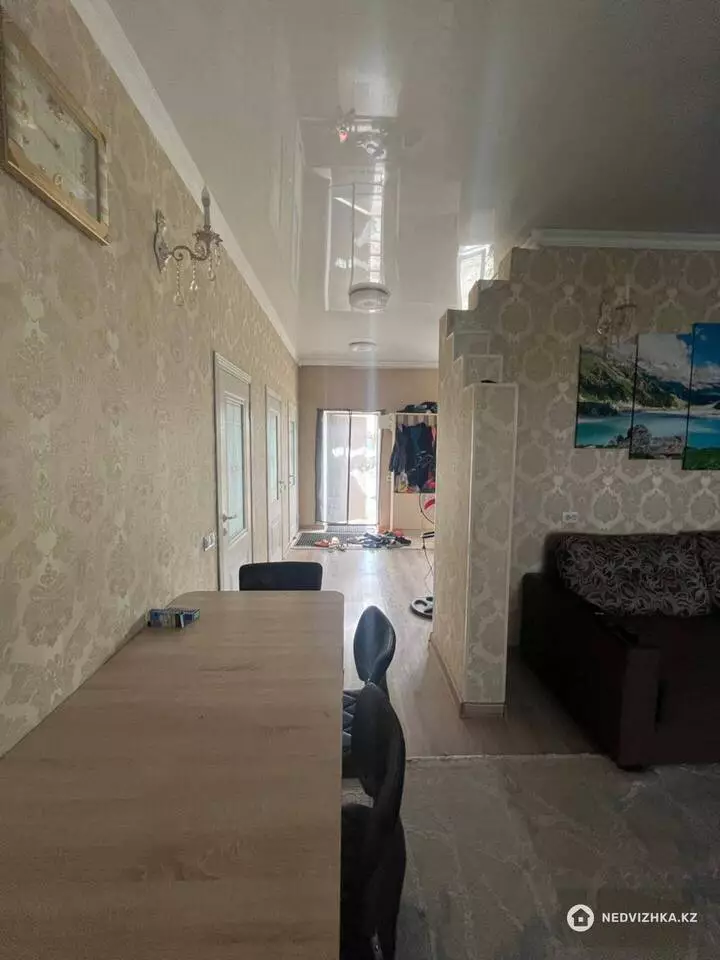 4-комнатный дом, 7 соток, 220 м², фотография 5