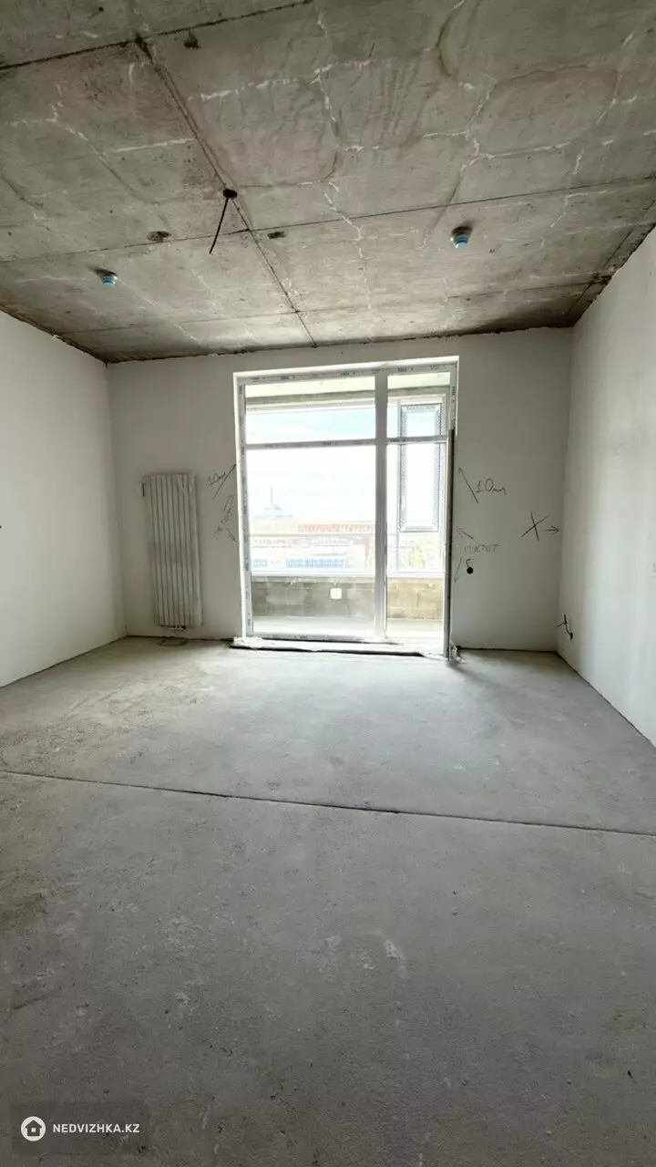 3-комнатная квартира, этаж 9 из 9, 86 м², фотография 4