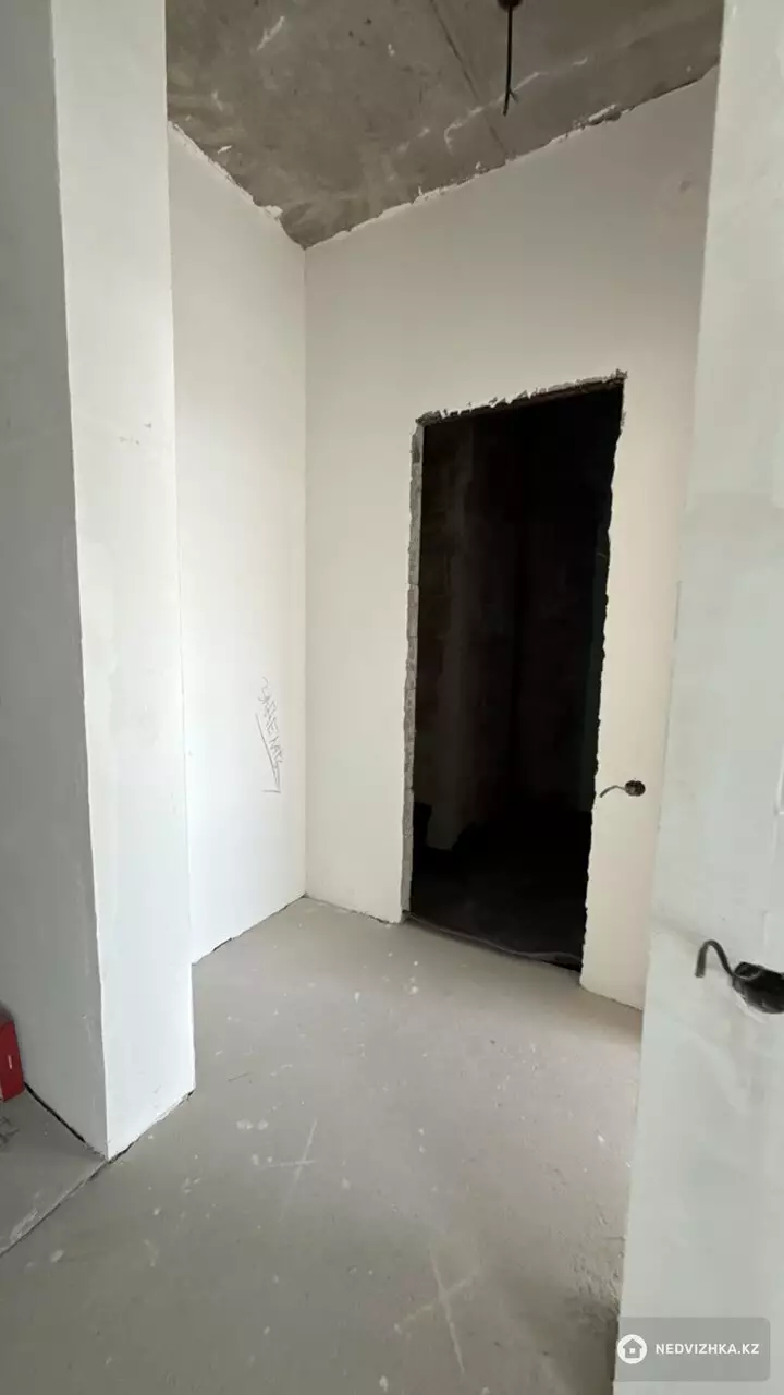 3-комнатная квартира, этаж 9 из 9, 86 м², фотография 5