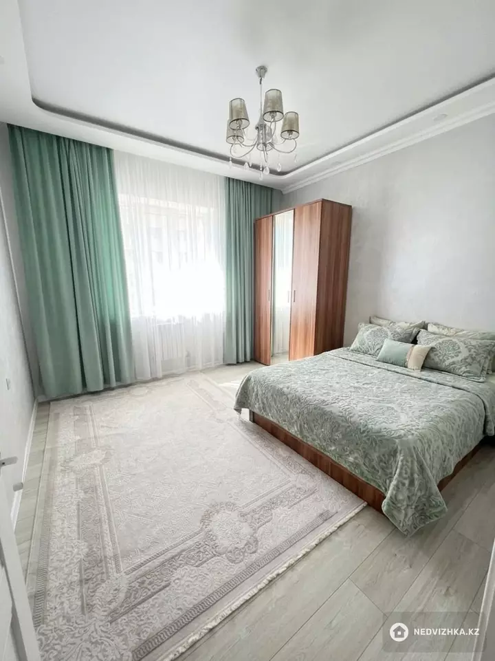 3-комнатная квартира, этаж 2 из 5, 85 м², фотография 2