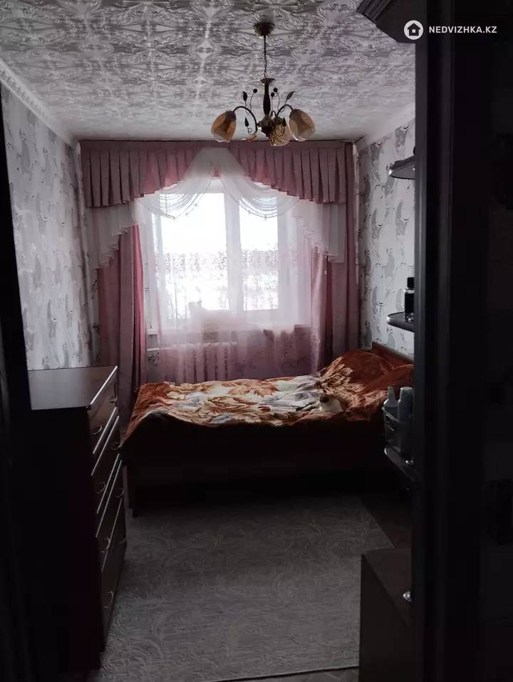 2-комнатная квартира, этаж 4 из 5, 44 м², фотография 2