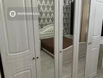 3-комнатная квартира, этаж 3 из 3, 72 м², миниатюра 3