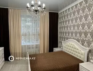 3-комнатная квартира, этаж 3 из 3, 72 м², миниатюра 2