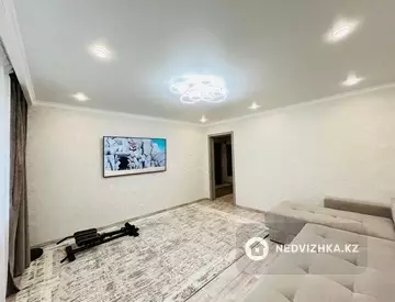 4-комнатная квартира, этаж 3 из 9, 80 м²