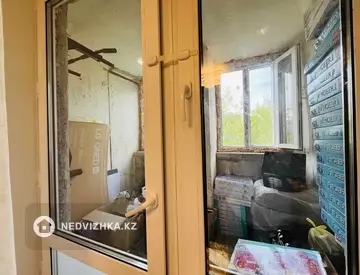 4-комнатная квартира, этаж 3 из 9, 80 м², миниатюра 10