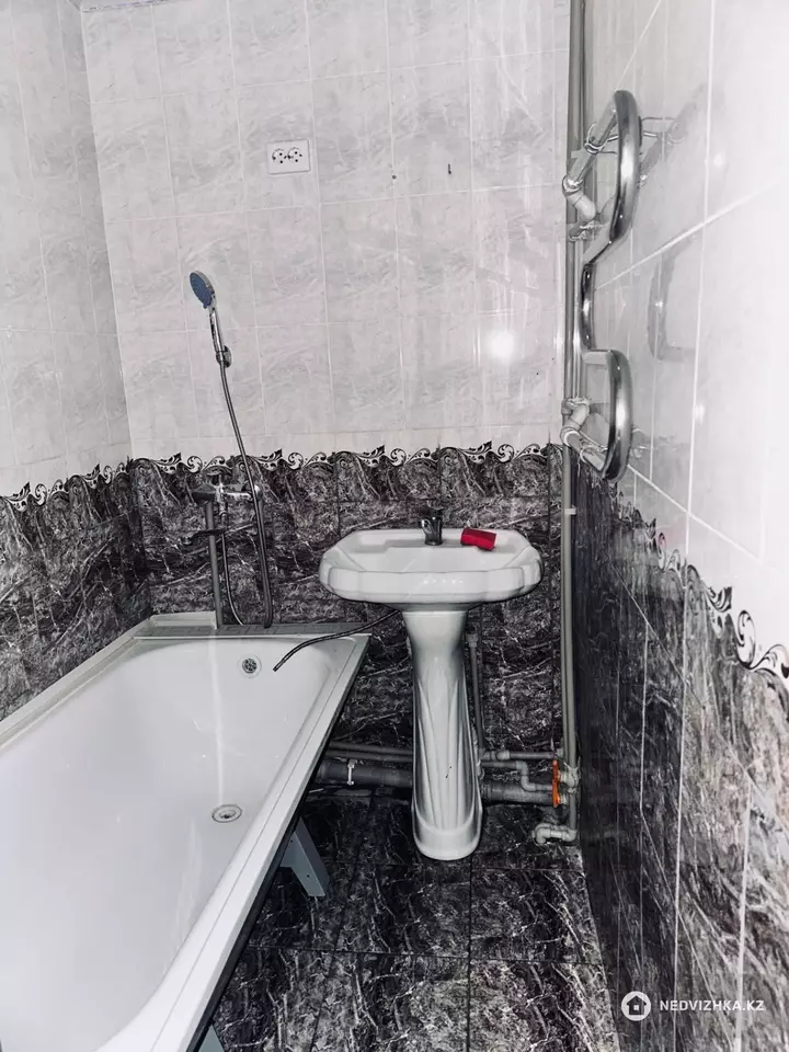 2-комнатная квартира, этаж 1 из 5, 48 м², фотография 5