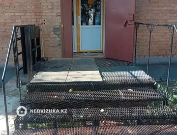 Офис, Магазин и др., этаж 1 из 2, 71 м²