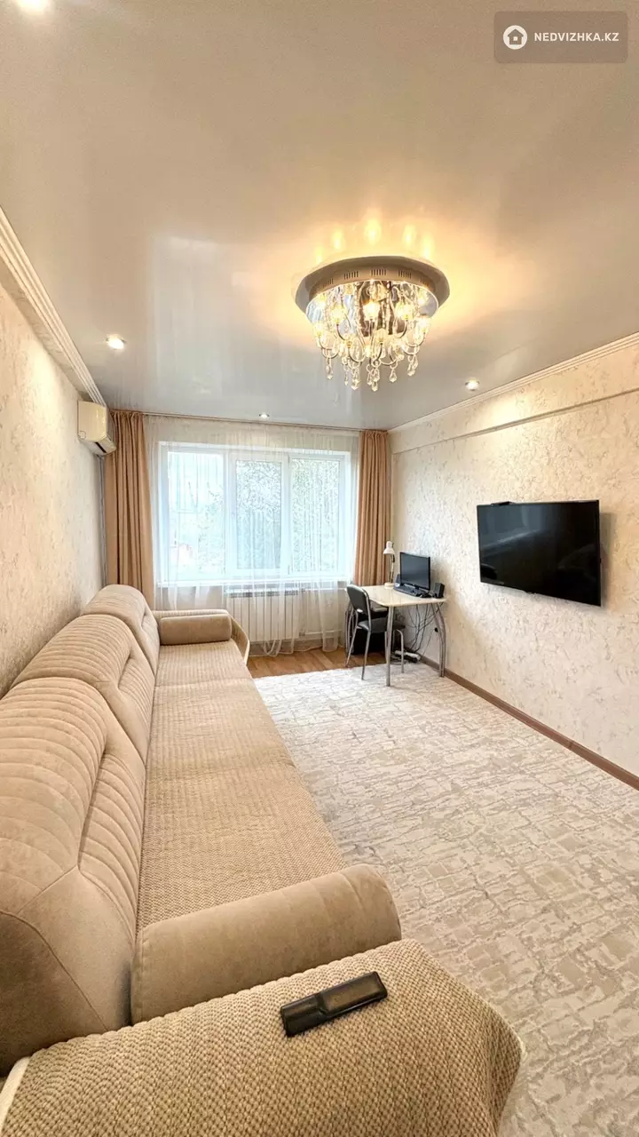 3-комнатная квартира, этаж 5 из 5, 66 м², фотография 2