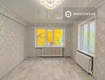1-комнатная квартира, этаж 1 из 5, 32 м², миниатюра 1