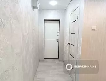 1-комнатная квартира, этаж 1 из 5, 32 м², миниатюра 3