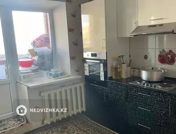 2-комнатная квартира, этаж 2 из 5, 66 м², миниатюра 3
