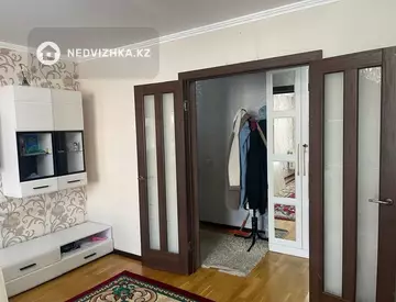 2-комнатная квартира, этаж 2 из 5, 66 м², миниатюра 7