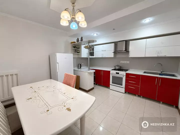 4-комнатный дом, 14 соток, 157 м², фотография 2