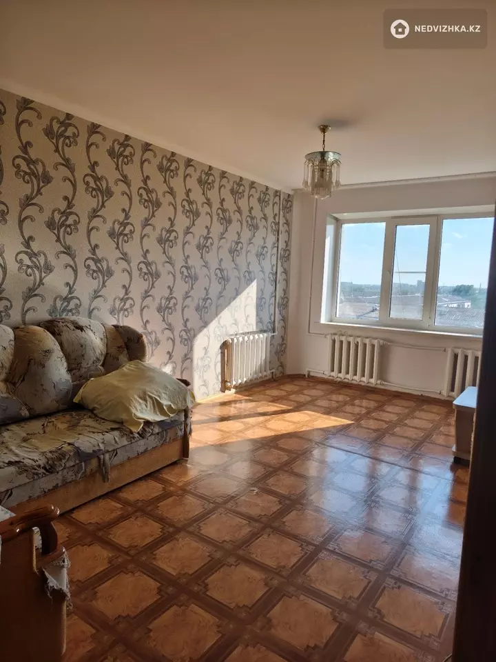 3-комнатная квартира, этаж 8 из 9, 63 м², фотография 4
