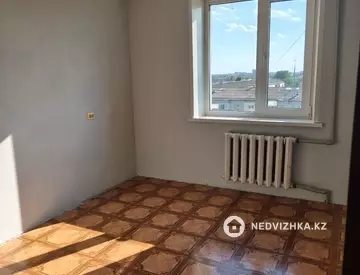 3-комнатная квартира, этаж 8 из 9, 63 м², миниатюра 7