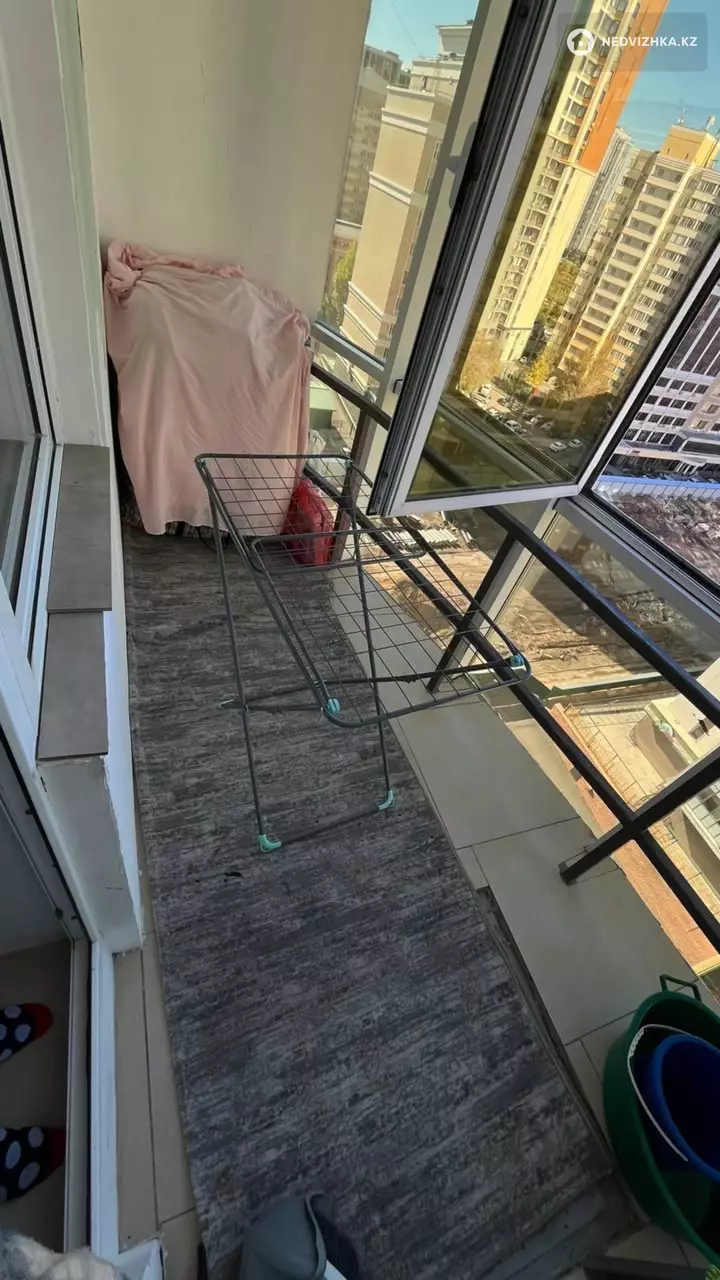 1-комнатная квартира, этаж 12 из 13, 73 м², фотография 5