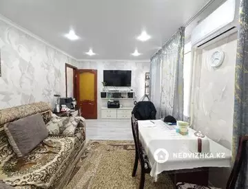 4-комнатная квартира, этаж 3 из 5, 80 м², миниатюра 4
