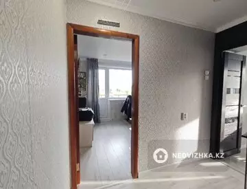 4-комнатная квартира, этаж 3 из 5, 80 м², миниатюра 5
