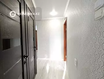 4-комнатная квартира, этаж 3 из 5, 80 м², миниатюра 6