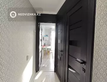 4-комнатная квартира, этаж 3 из 5, 80 м², миниатюра 9
