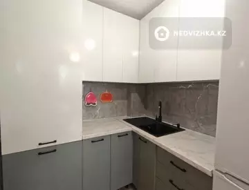 2-комнатная квартира, этаж 2 из 9, 45 м², миниатюра 1