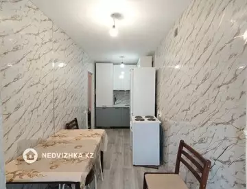 2-комнатная квартира, этаж 2 из 9, 45 м², миниатюра 3