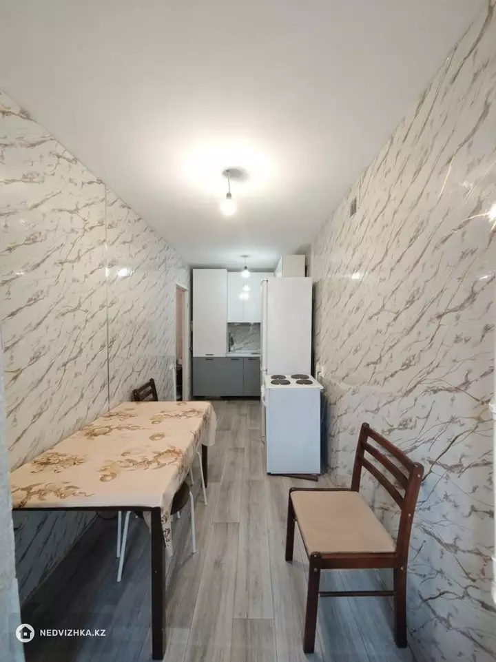 2-комнатная квартира, этаж 2 из 9, 45 м², фотография 3