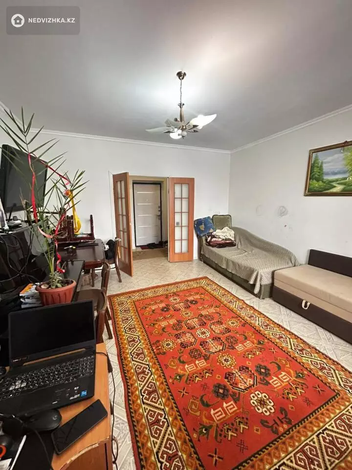 2-комнатная квартира, этаж 1 из 10, 60 м²