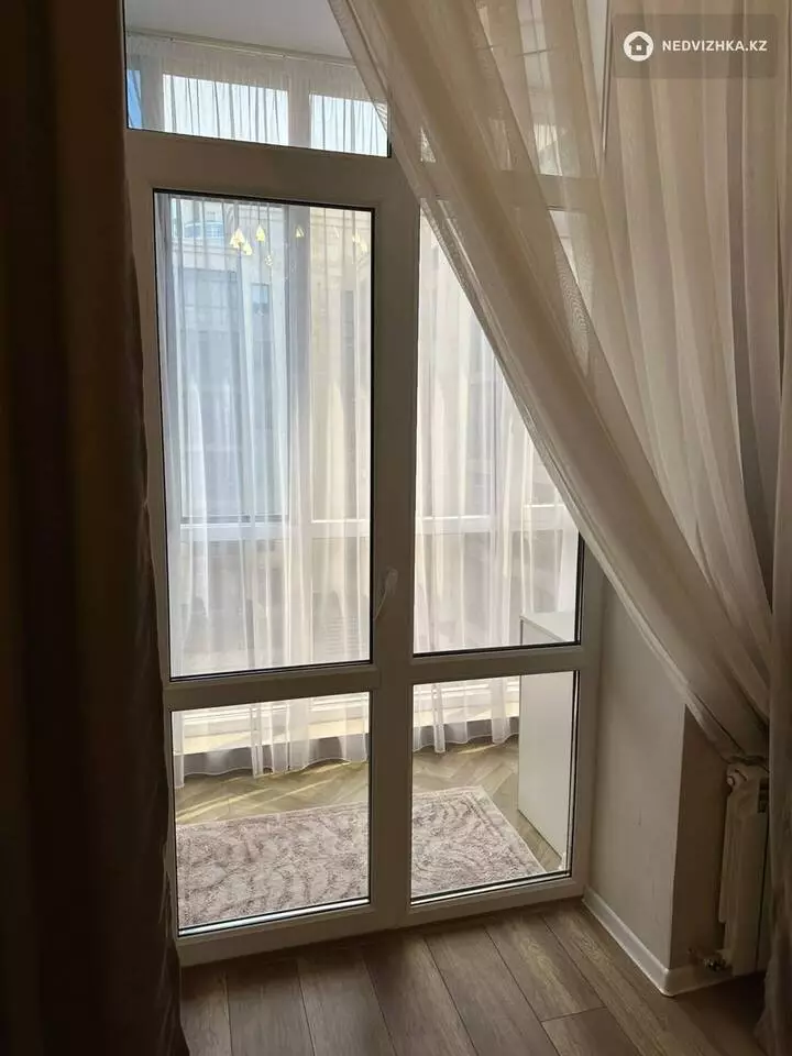 2-комнатная квартира, этаж 4 из 6, 63 м², фотография 4