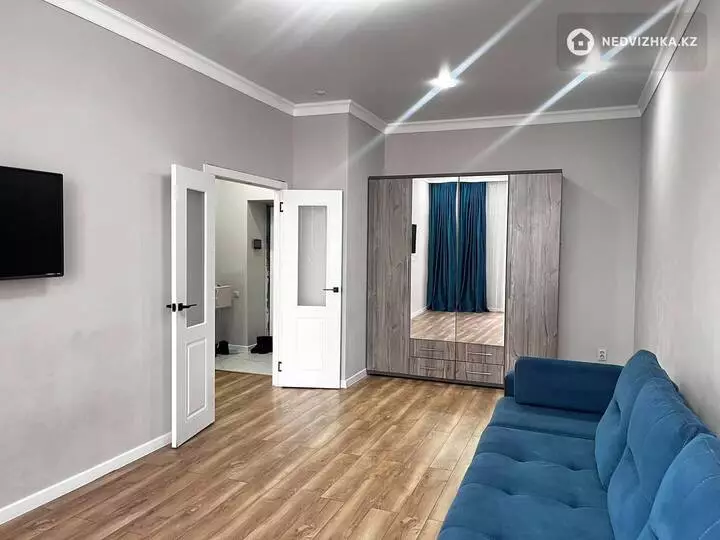 1-комнатная квартира, этаж 10 из 10, 45 м², фотография 3