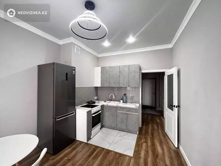 1-комнатная квартира, этаж 10 из 10, 45 м², фотография 5