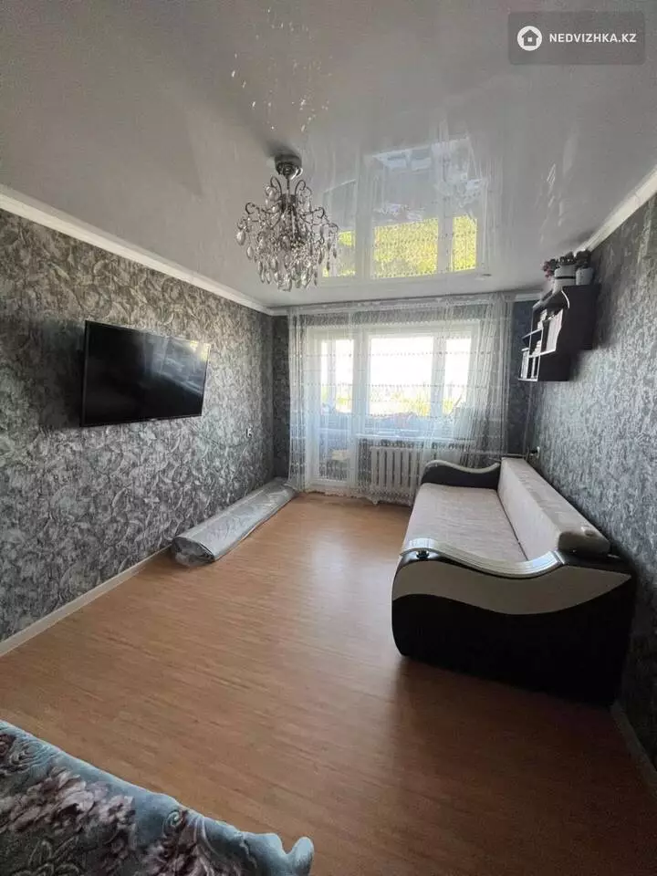 1-комнатная квартира, этаж 9 из 9, 33 м²