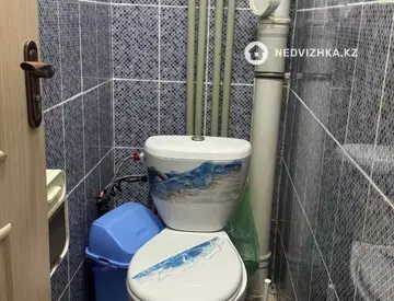 2-комнатная квартира, этаж 1 из 5, 56 м², миниатюра 2