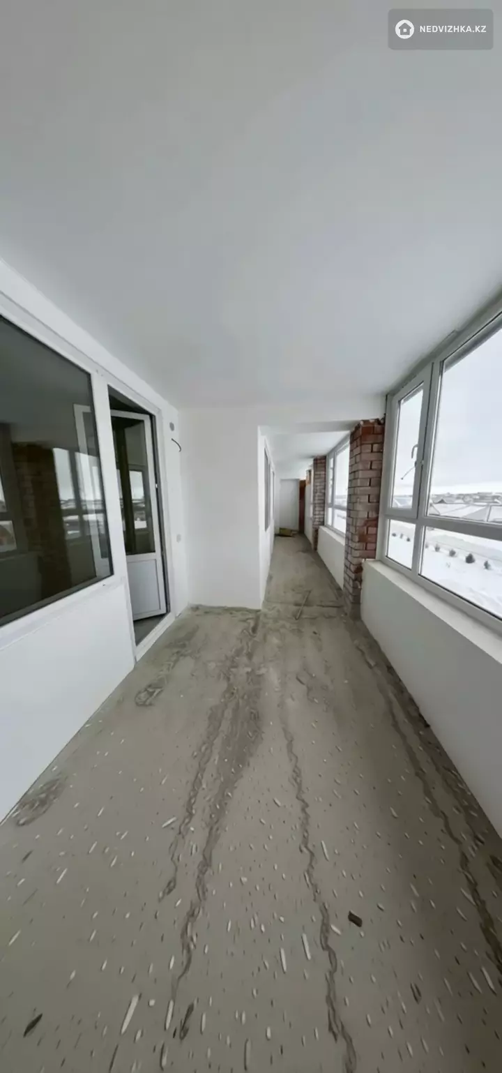 3-комнатная квартира, этаж 4 из 4, 81 м², фотография 2