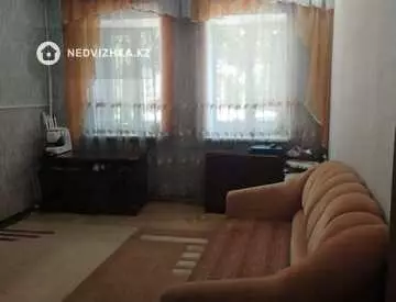 3-комнатная квартира, этаж 1 из 2, 54 м²