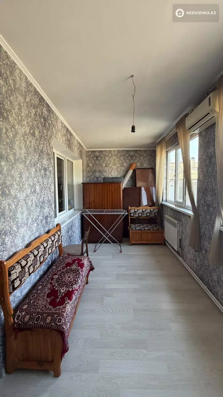 2-комнатная квартира, этаж 2 из 2, 56 м², фотография 4