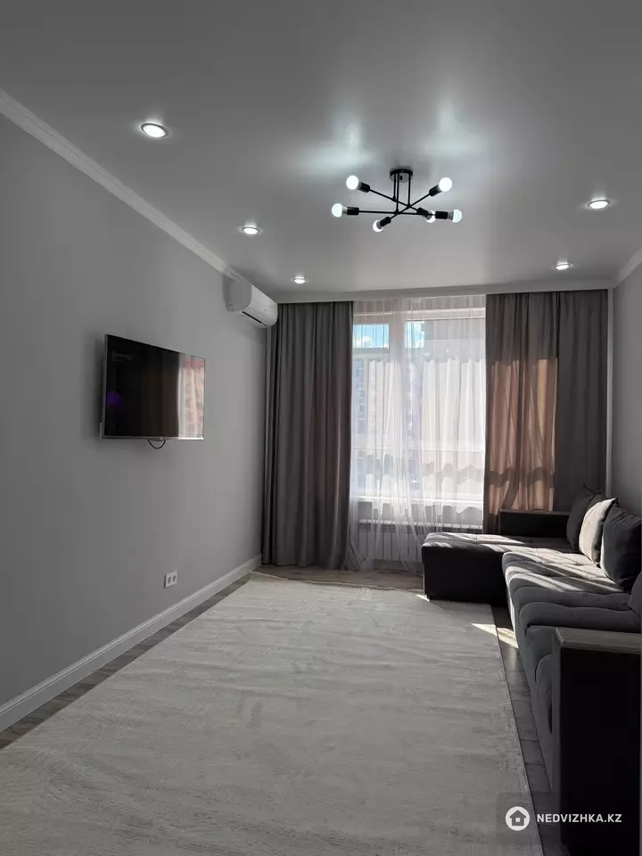 2-комнатная квартира, этаж 4 из 9, 65 м², На длительный срок, фотография 3