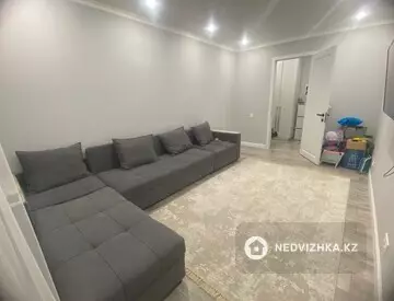2-комнатная квартира, этаж 4 из 9, 65 м², На длительный срок, миниатюра 4