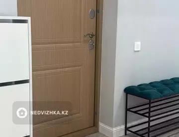 2-комнатная квартира, этаж 4 из 9, 65 м², На длительный срок, миниатюра 8