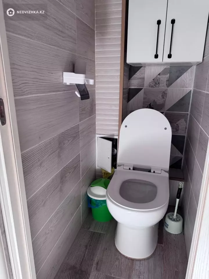 3-комнатная квартира, этаж 4 из 5, 68 м², фотография 5