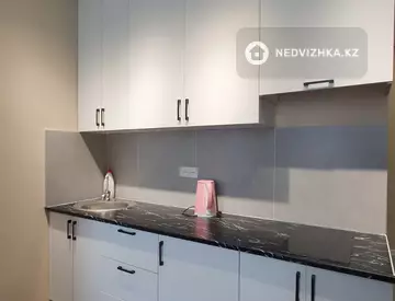 1-комнатная квартира, этаж 5 из 9, 32 м², На длительный срок, миниатюра 3