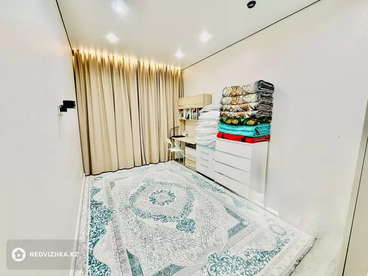 2-комнатная квартира, этаж 1 из 16, 50 м², фотография 3
