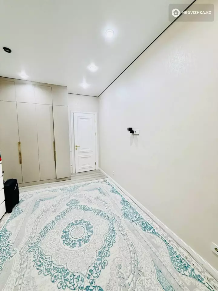 2-комнатная квартира, этаж 1 из 16, 50 м², фотография 4