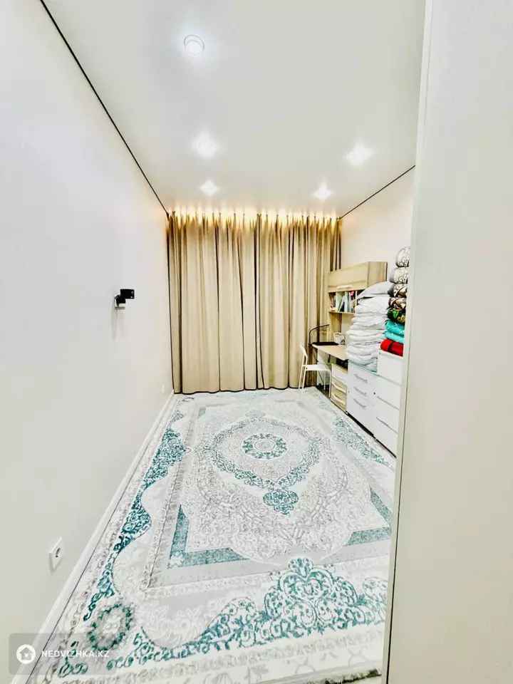 2-комнатная квартира, этаж 1 из 16, 50 м², фотография 3