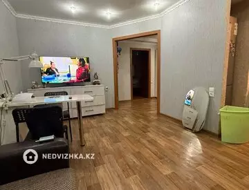 3-комнатная квартира, этаж 3 из 5, 60 м²