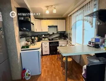 3-комнатная квартира, этаж 3 из 5, 60 м²