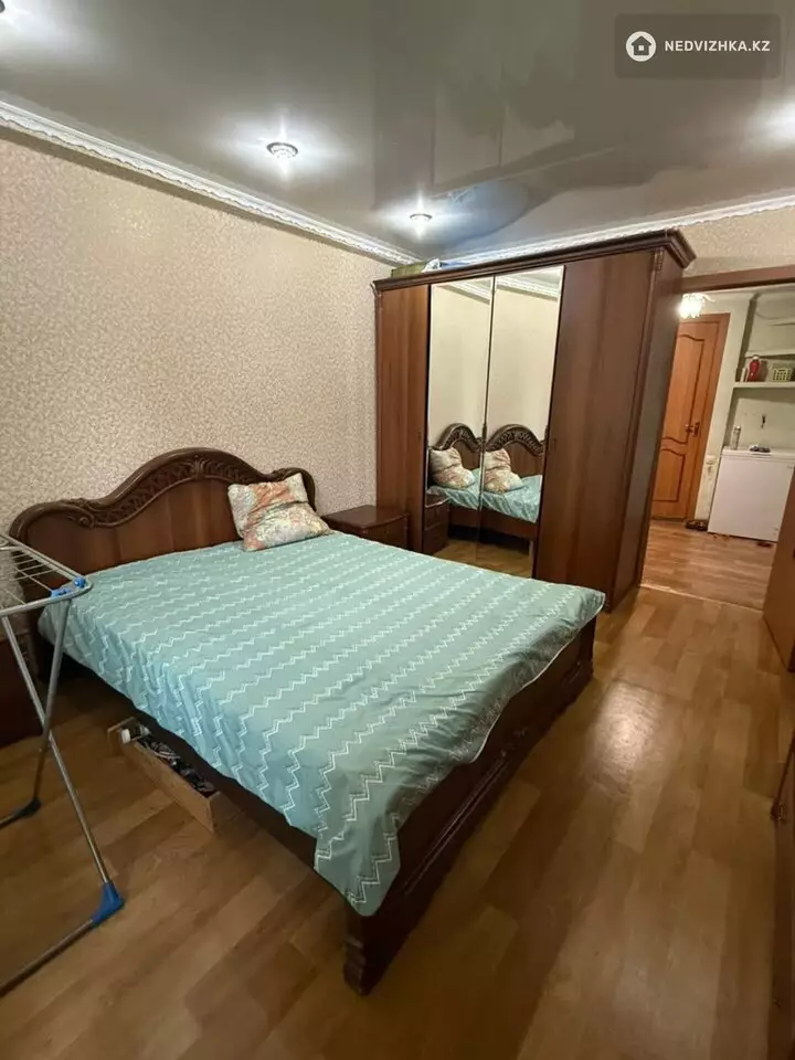 3-комнатная квартира, этаж 3 из 5, 60 м², фотография 3
