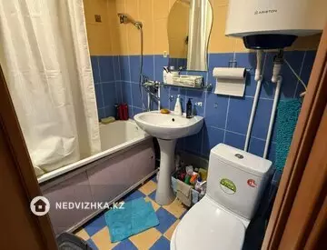 3-комнатная квартира, этаж 3 из 5, 60 м²